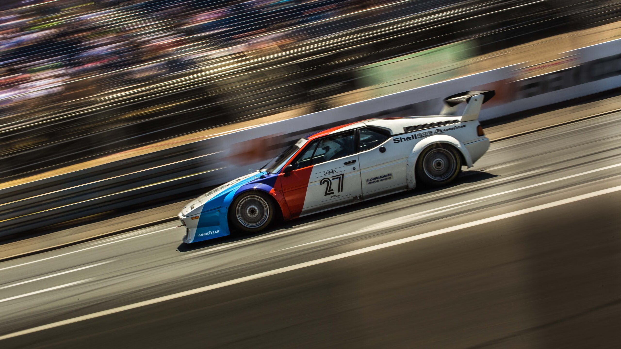 FB体育平台-_鹈鹕队新援表现抢眼，球队士气大振_，鹈鹕队新闻