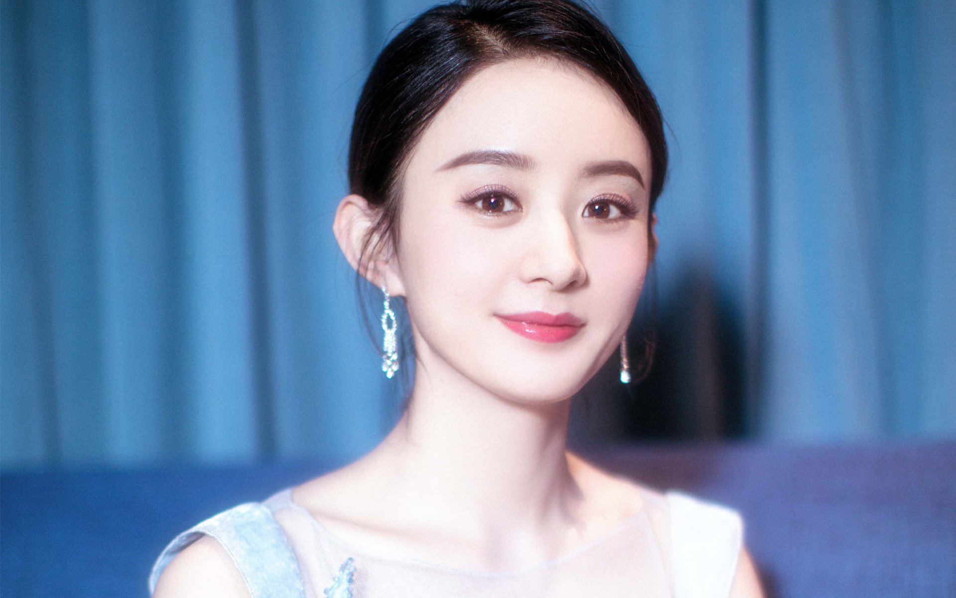 FB体育注册网址-德甲球队构建战术模拟平台提升临场决策能力，德甲模式