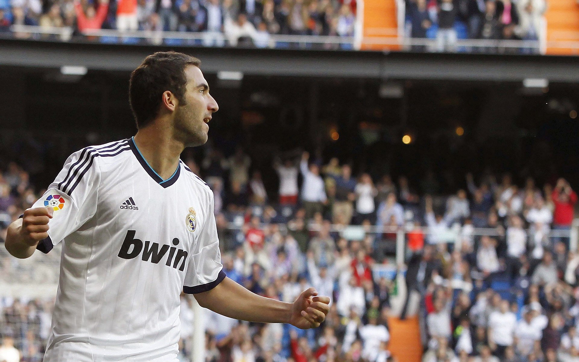 “英超球队奋勇拼搏，争夺高端欧战名额”，英超排名欧冠资格